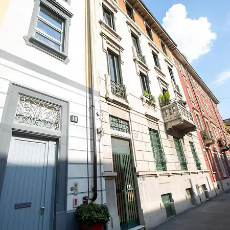 Apartamento - Sacchini 16 *